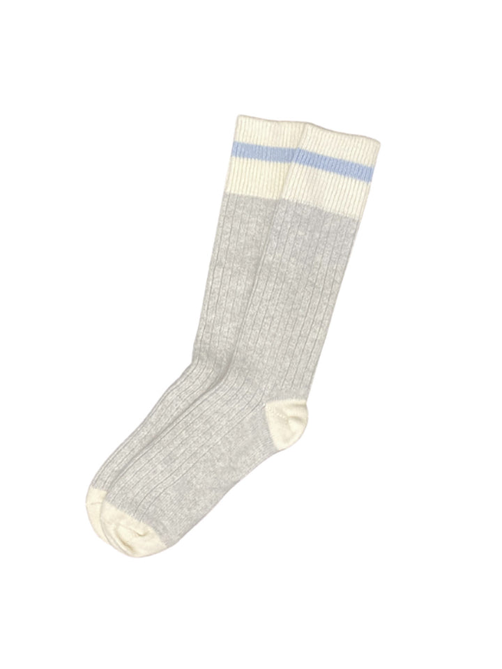 Chaussettes en laine merino grises et blanches avec ligne bleue ciel